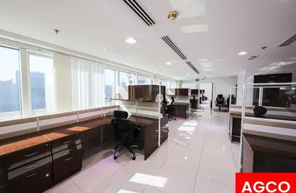 Office Space - Studio - 6 Bathrooms for rent in One Lake Plaza - JLT Cluster T - Jumeirah Lake Towers - Dubai