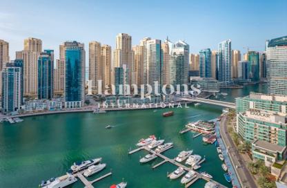 Apartment - 3 Bedrooms - 4 Bathrooms for sale in Vida Residences Dubai Marina - Dubai Marina - Dubai