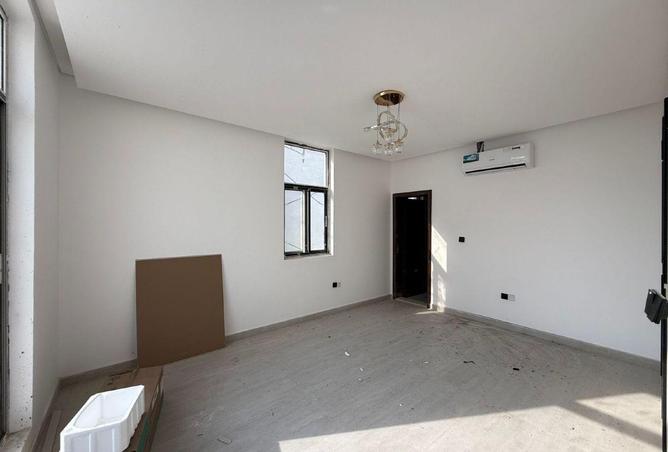 102840194 - Property Image 3