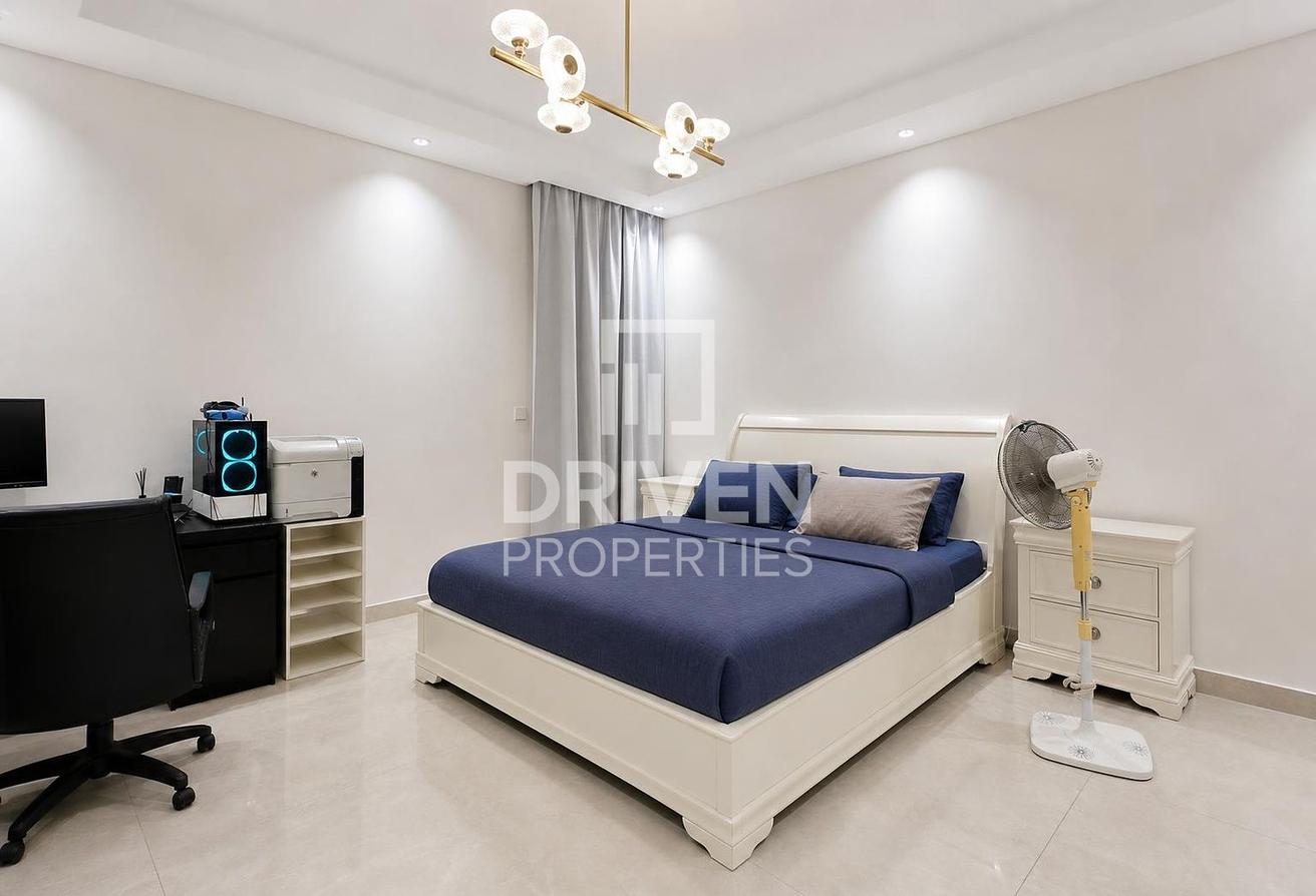 Upgraded Corner | Large Layout | Near Exit photo 25
