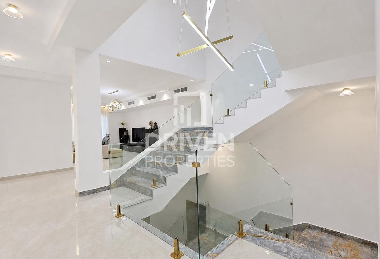 Upgraded Corner | Large Layout | Near Exit photo 21