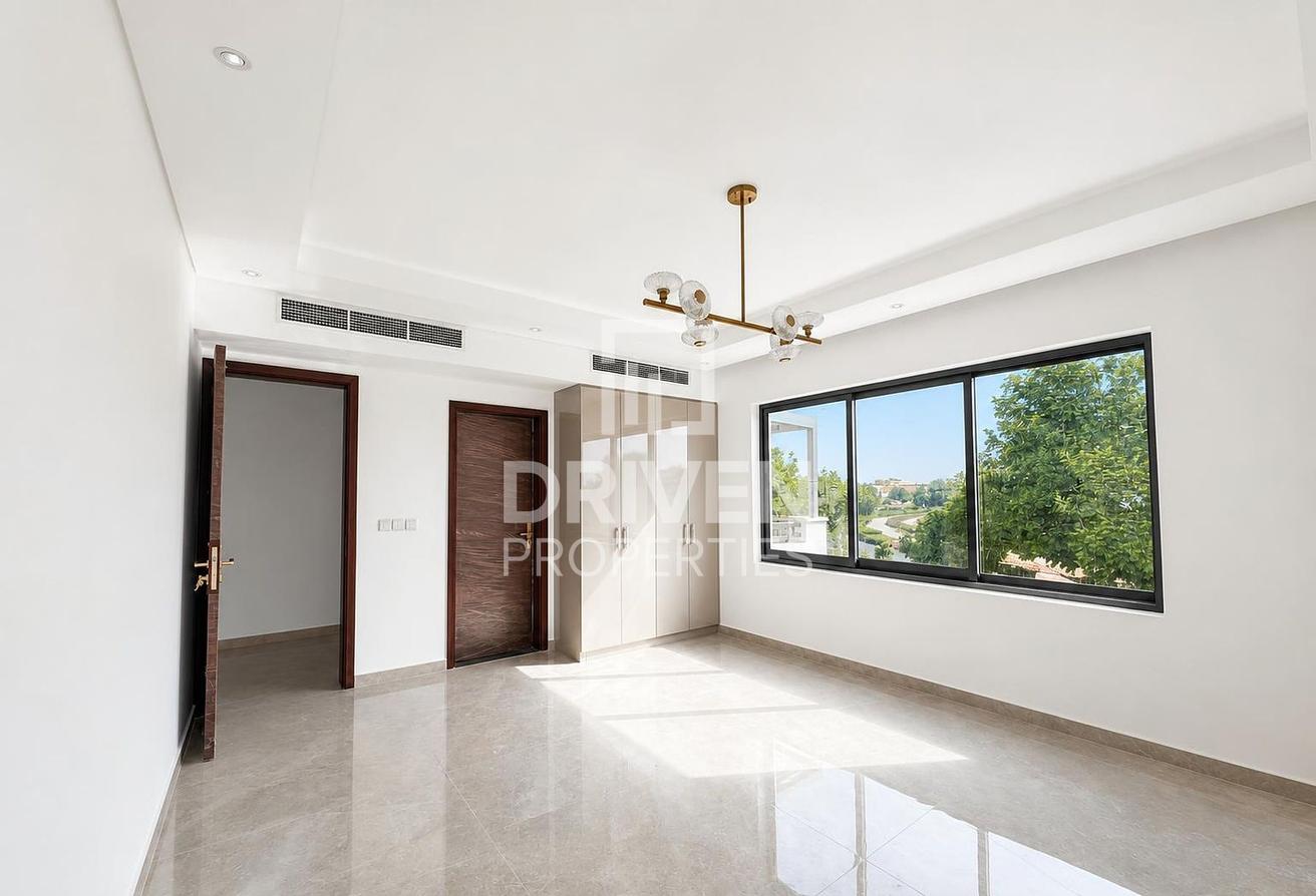 Upgraded Corner | Large Layout | Near Exit photo 12
