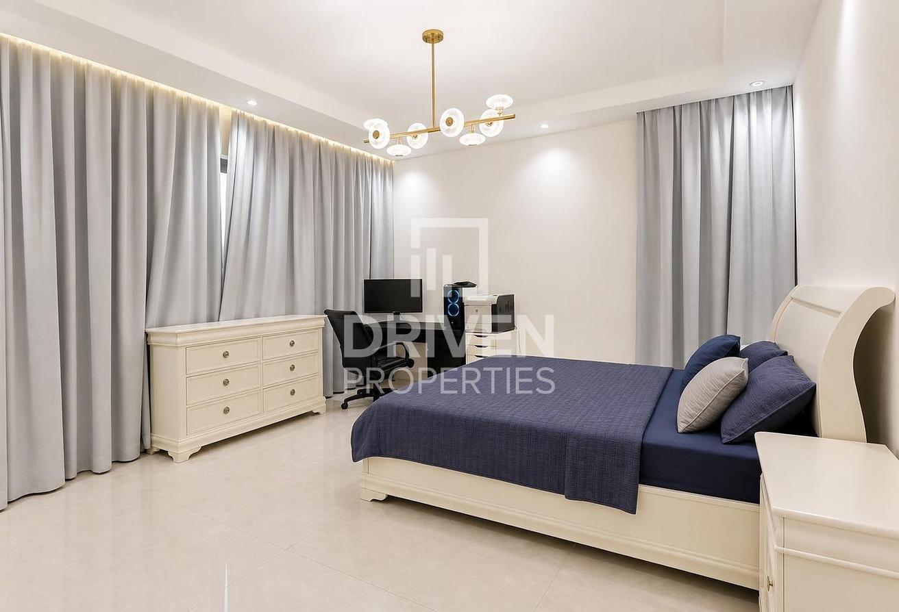 Upgraded Corner | Large Layout | Near Exit photo 26