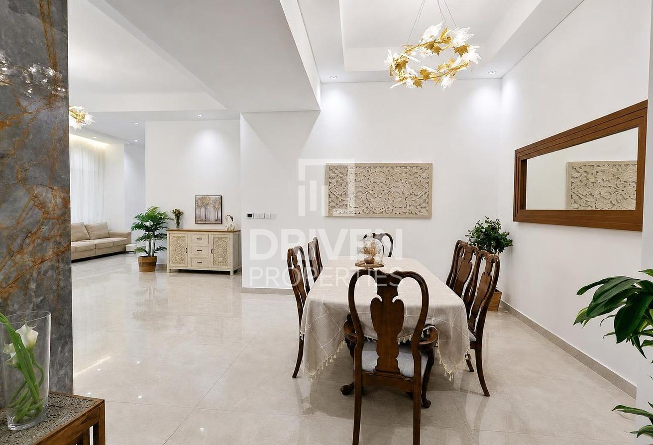 Upgraded Corner | Large Layout | Near Exit photo 10