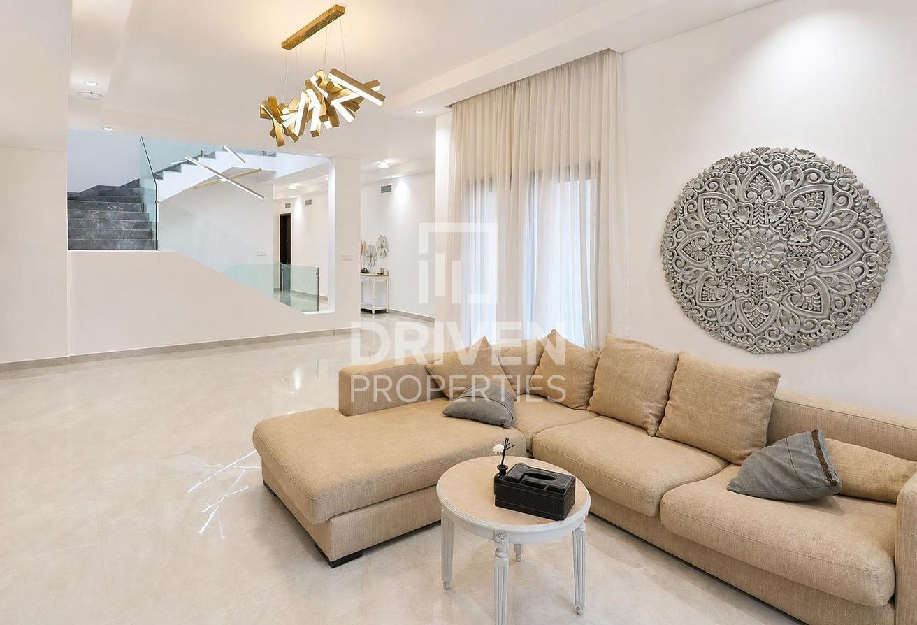 Upgraded Corner | Large Layout | Near Exit photo 6