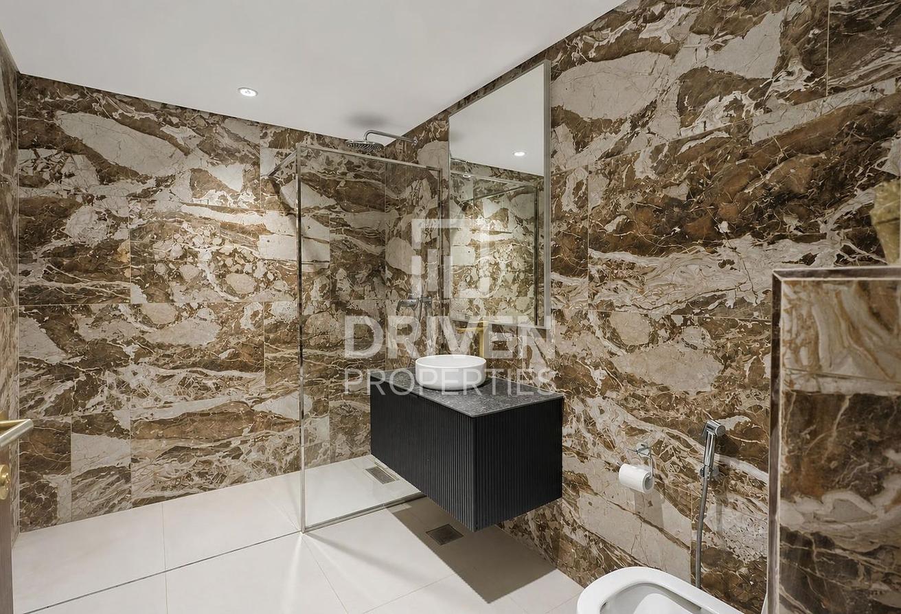 Upgraded Corner | Large Layout | Near Exit photo 30