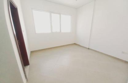 Apartment - 1 Bedroom - 2 Bathrooms for rent in Al Qulaya'ah - Al Sharq - Sharjah