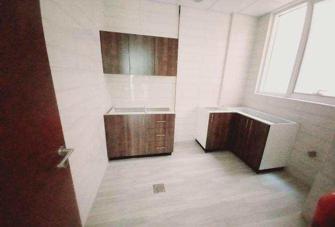 83673798 - Property Image 2