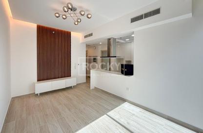 Apartment - 1 Bedroom - 2 Bathrooms for rent in The East Crest by Meteora - District 17 - Jumeirah Village Circle - Dubai