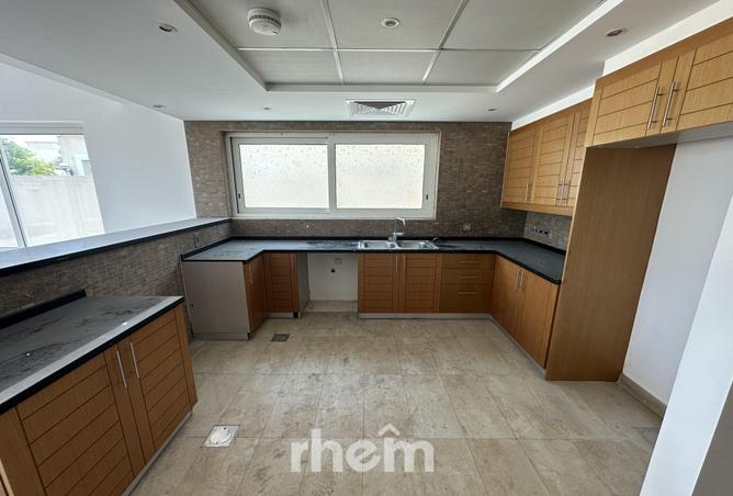 65151592 - Property Image 3