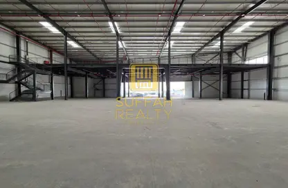 Warehouse - Studio - 2 Bathrooms for rent in Dubai Investment Park 1 (DIP 1) - Dubai Investment Park (DIP) - Dubai