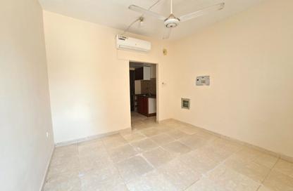 Apartment - Studio - 1 for rent in Fire Station Road - Muwaileh - Sharjah