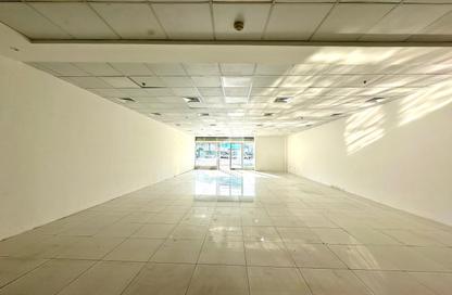 Shop - Studio for rent in Zeenah Building - Port Saeed - Deira - Dubai