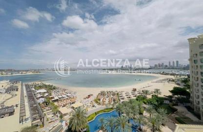 Apartment - 2 Bedrooms - 2 Bathrooms for rent in Al Das - Shoreline Apartments - Palm Jumeirah - Dubai