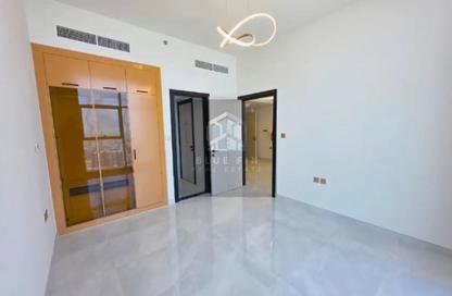 شقة - غرفة نوم - 2 حمامات للايجار في سكايز من دانوب - ارجان - دبي