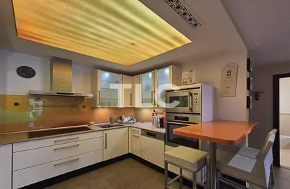 شقة - 2 غرف نوم - 3 حمامات للايجار في أمواج 4 - أمواج - جميرا بيتش ريزيدنس - دبي