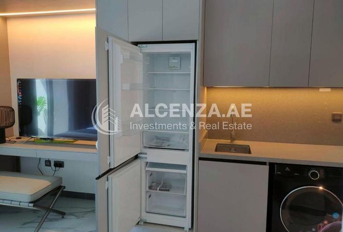 121116990 - Property Image 3