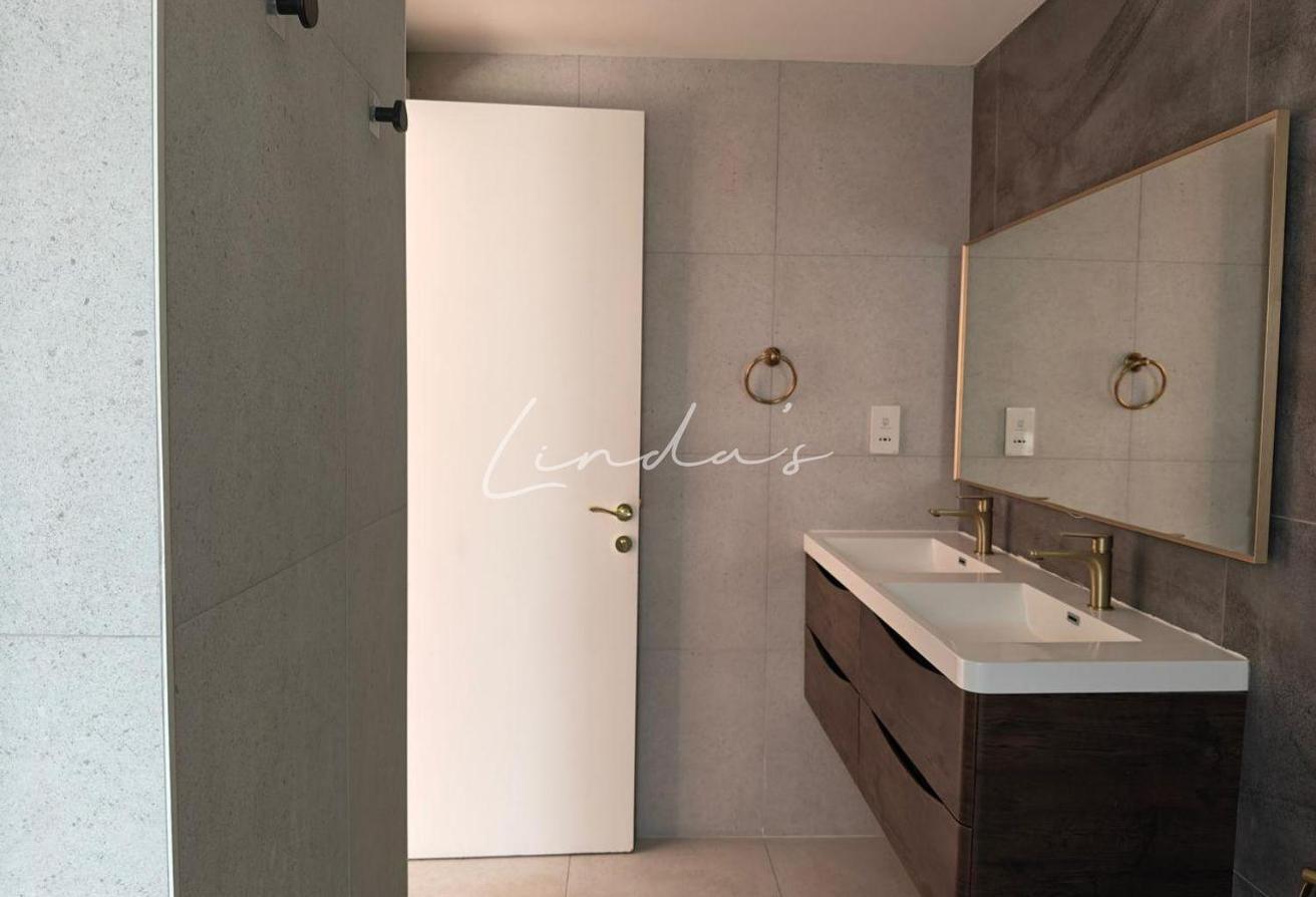 Single Row | Upgraded | three bed plus Maids Room photo 28