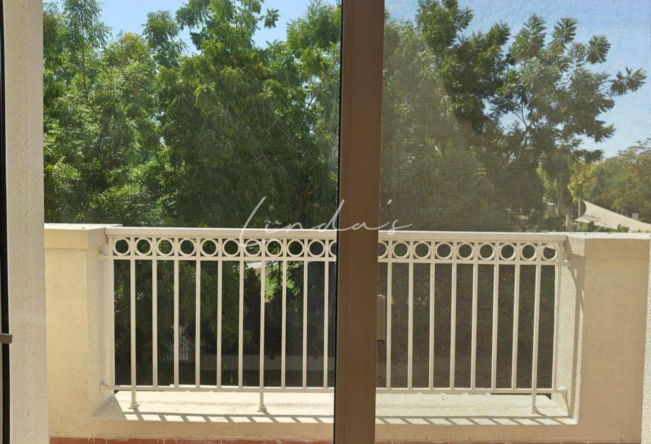 Single Row | Upgraded | three bed plus Maids Room photo 9