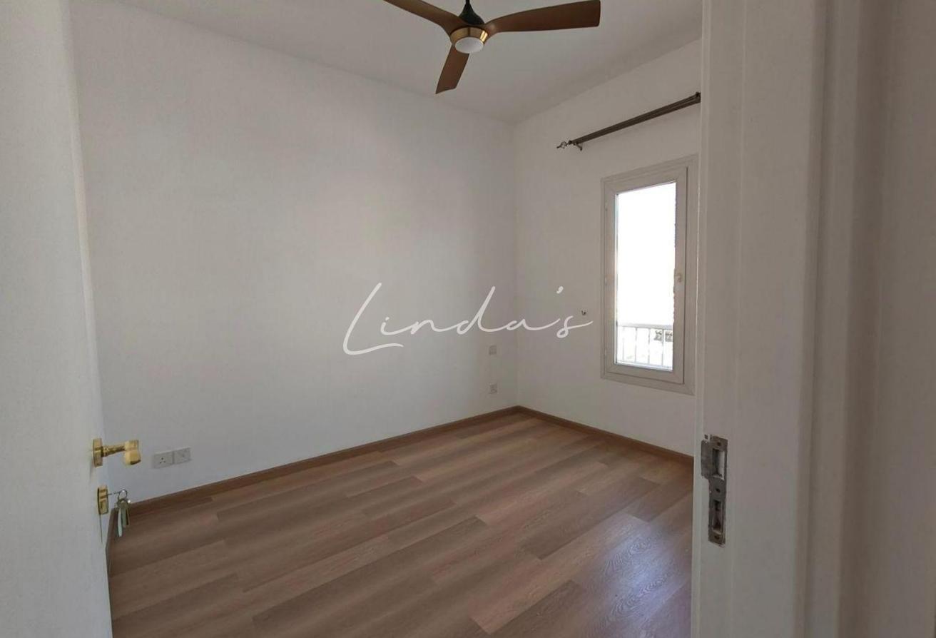 Single Row | Upgraded | three bed plus Maids Room photo 10