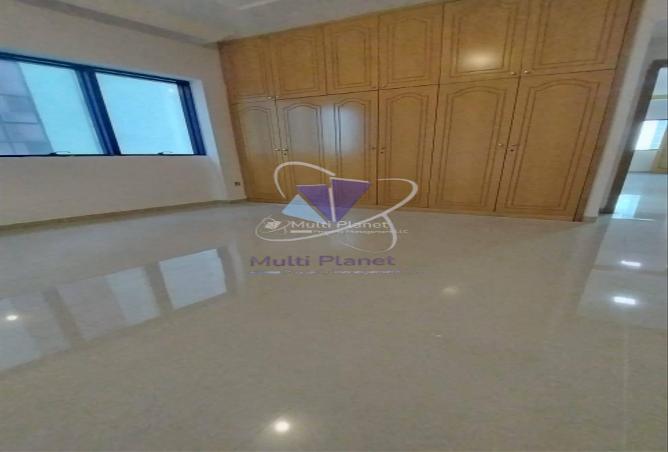 52392170 - Property Image 3