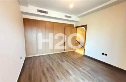 Villa - 5 - 4 for rent in Portofino - Damac Lagoons - Dubai
