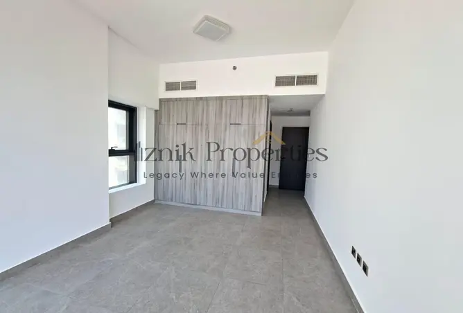 163715763 - Property Image 2