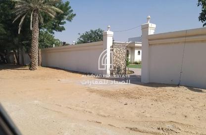 فيلا - 8 غرف نوم - 8 حمامات للبيع في القرائن - الشارقة