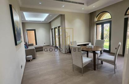Villa - 3 Bedrooms - 4 Bathrooms for rent in Canal Cove Frond K - Canal Cove Villas - Palm Jumeirah - Dubai