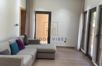 Villa - 3 Bedrooms - 4 Bathrooms for rent in Canal Cove Frond K - Canal Cove Villas - Palm Jumeirah - Dubai