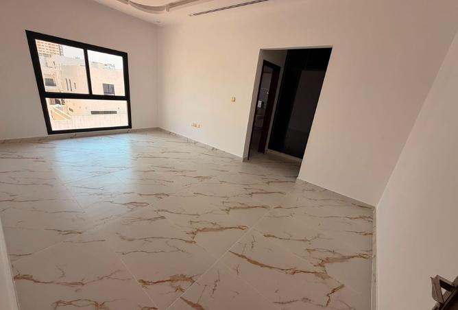 144631165 - Property Image 3
