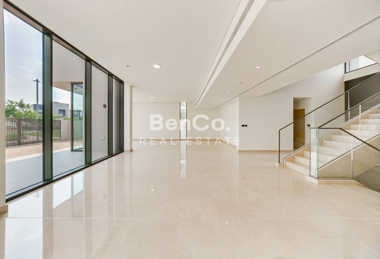 Next to Park | Basement | Open To Offers photo 5