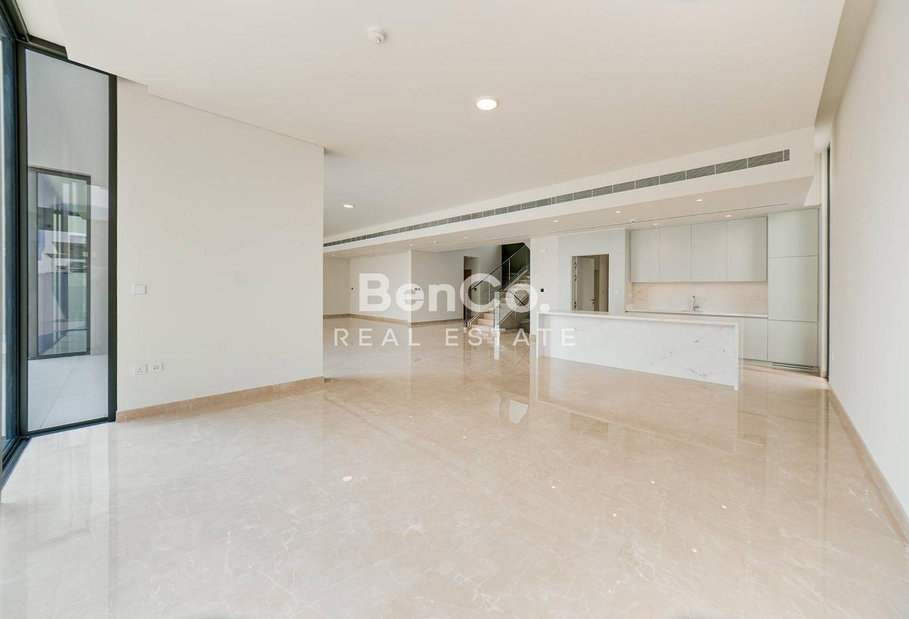 Next to Park | Basement | Open To Offers photo 8