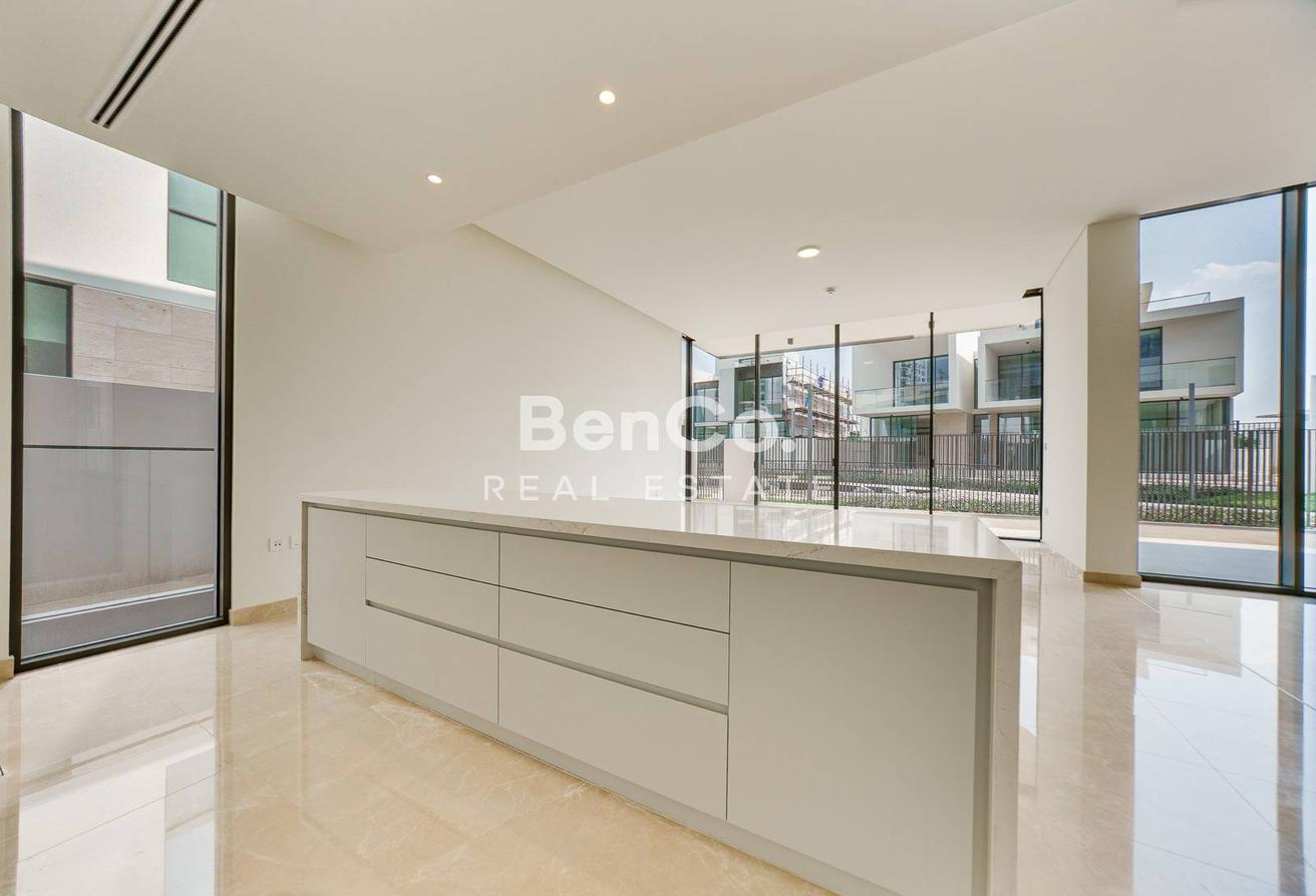 Next to Park | Basement | Open To Offers photo 10