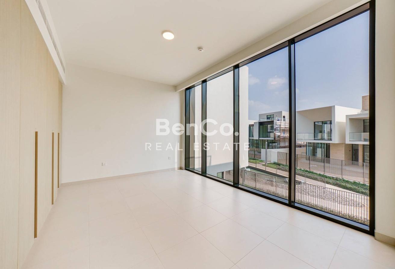 Next to Park | Basement | Open To Offers photo 18