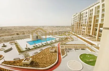 شقة - 2 غرف نوم - 2 حمامات للايجار في برج روكان B - برج روكان - روكان - دبي لاند - دبي