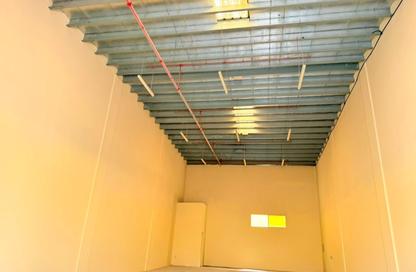 Warehouse - Studio - 1 Bathroom for rent in Al Sajaa Industrial - Al Sajaa - Sharjah
