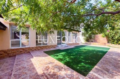 Villa - 5 Bedrooms - 6 Bathrooms for rent in Meadows 8 - Meadows - Dubai