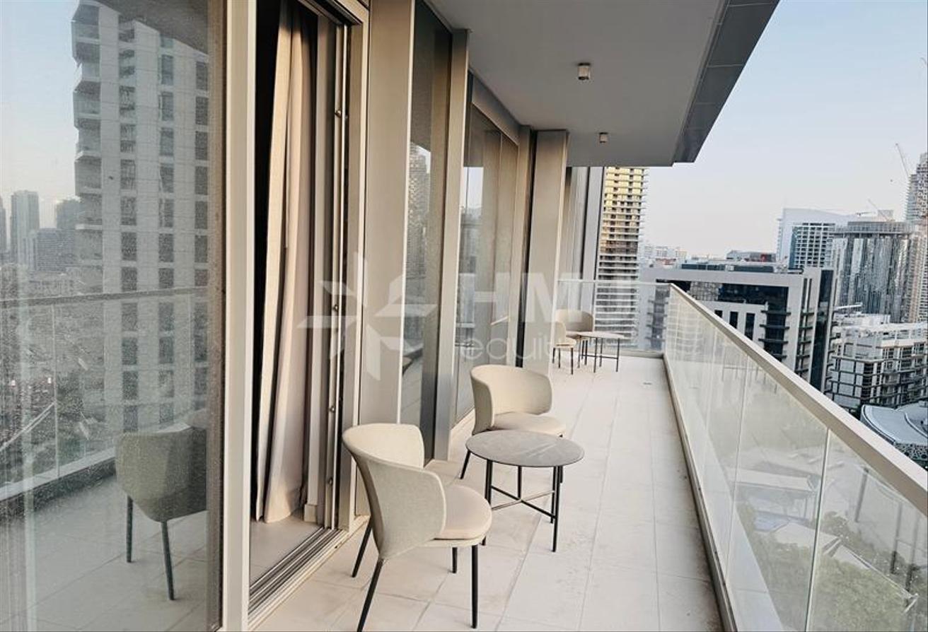 Luxury Furnished Apartment with Burj Views photo 17