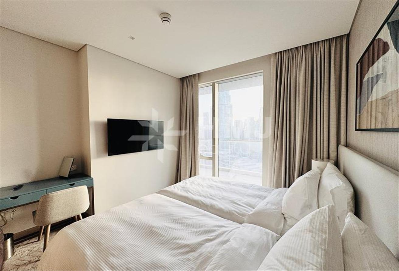Luxury Furnished Apartment with Burj Views photo 8
