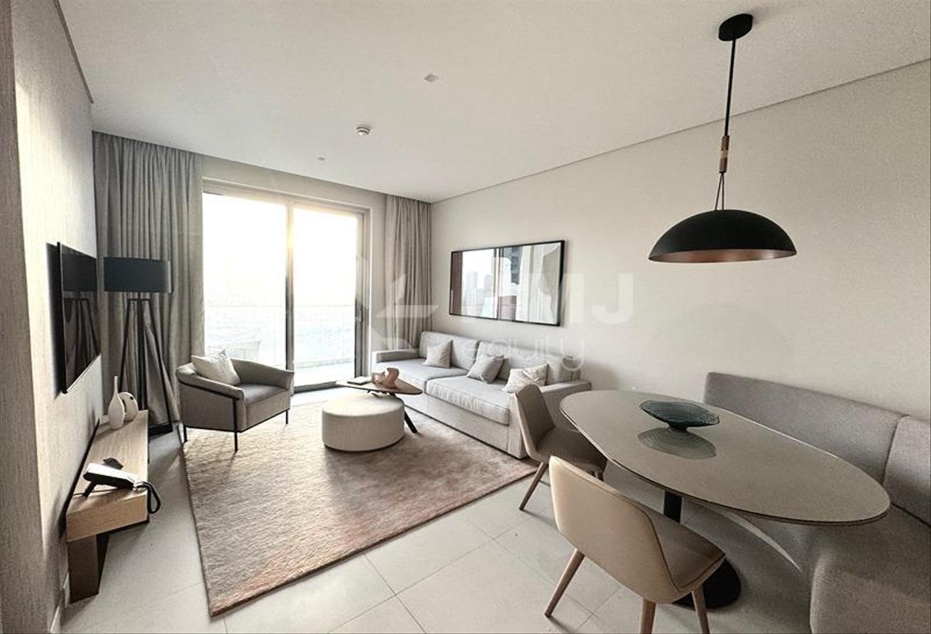 Luxury Furnished Apartment with Burj Views photo 4