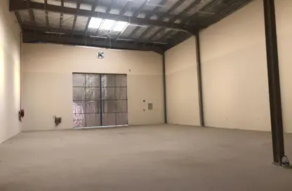 مستودع - استوديو - 1 حمام للايجار في الصجعة الصناعية - الصجعة - الشارقة