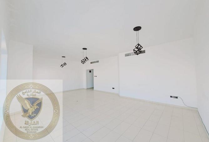 104264178 - Property Image 3