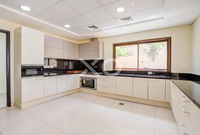 79834737 - Property Image 2