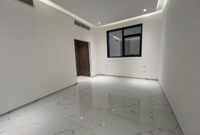 89644043 - Property Image 3