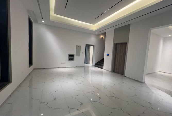 89644043 - Property Image 2