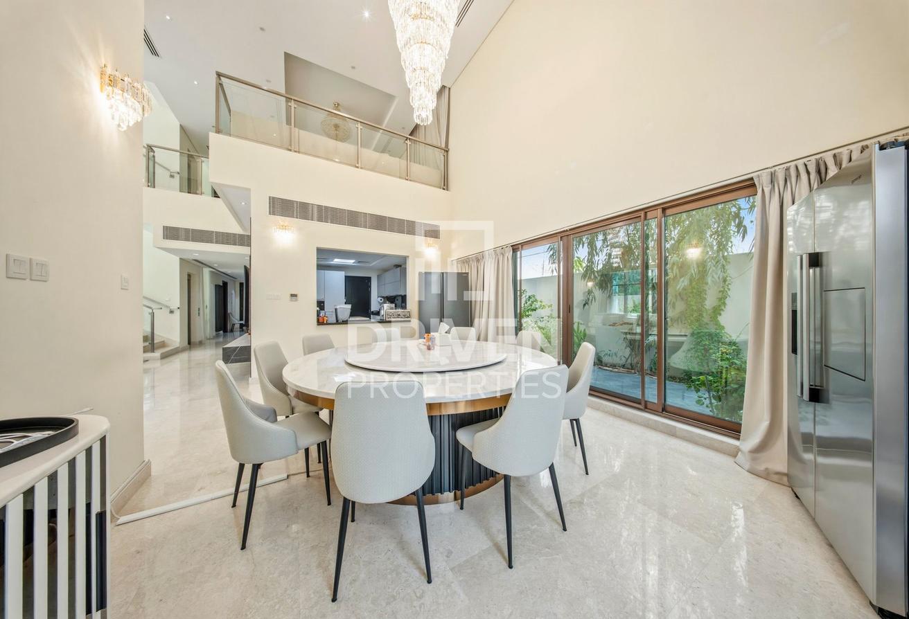 Lavishly Furnished | Burj View | Vacant in Aug photo 17