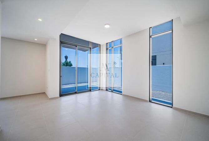 97812139 - Property Image 2