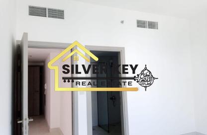 Apartment - 1 Bedroom - 2 Bathrooms for rent in Al Qulaya'ah - Al Sharq - Sharjah