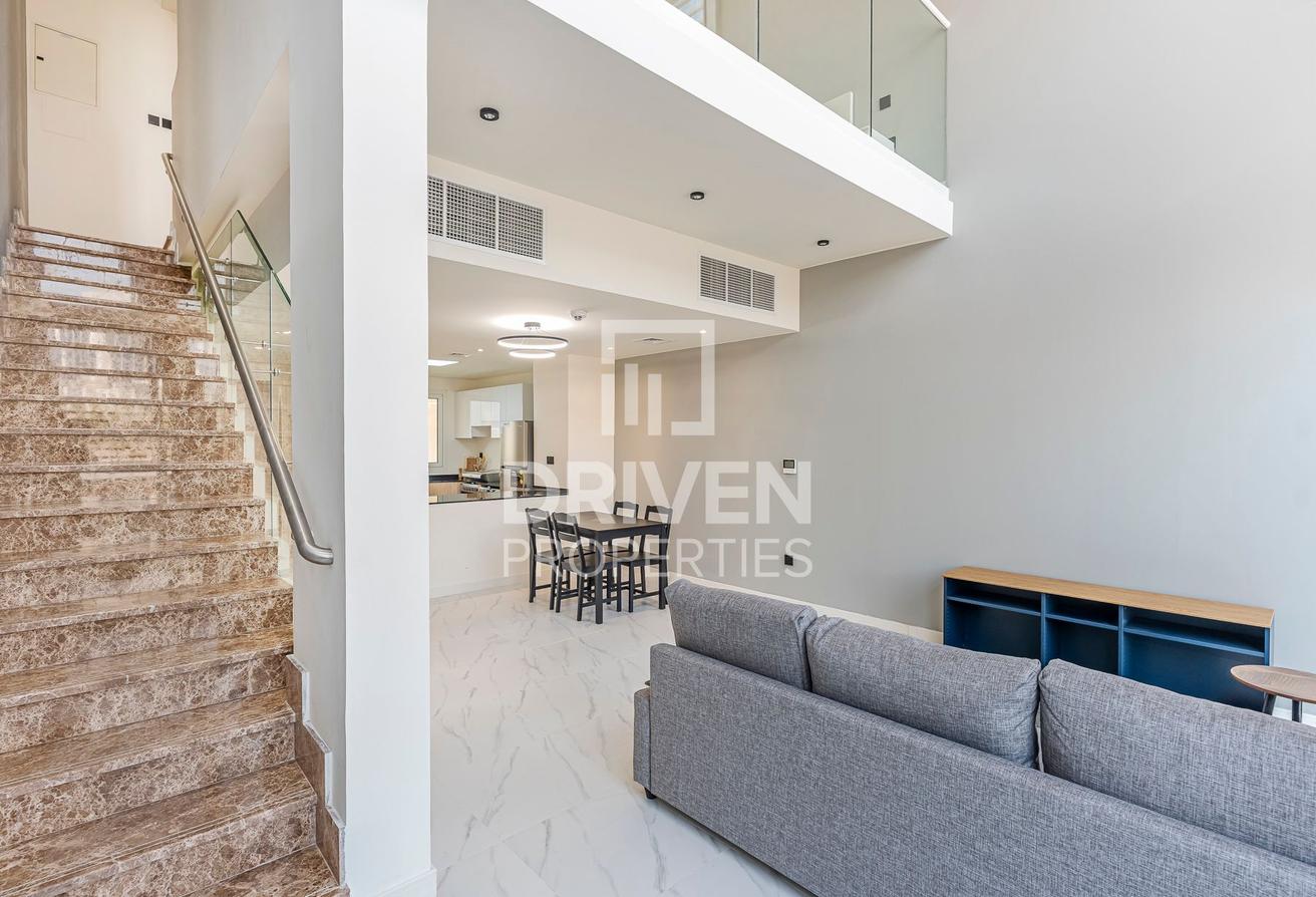 Expansive Elegant Villa | Pool and Garden View photo 6